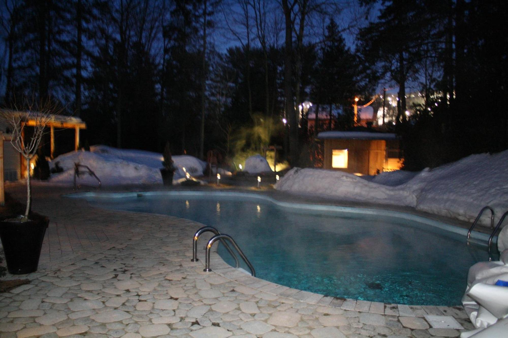 Hotel Relais St-Denis Saint-Sauveur-des-Monts Esterno foto