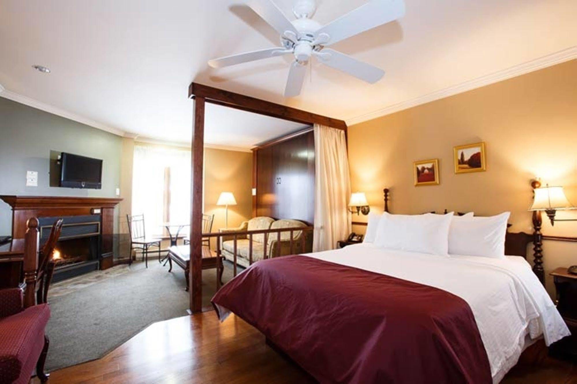 Hotel Relais St-Denis Saint-Sauveur-des-Monts Esterno foto